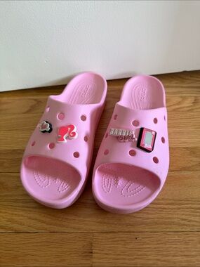 CROCS Pink Women’s Platform Slide Sandals with Barbie Jibbitz
